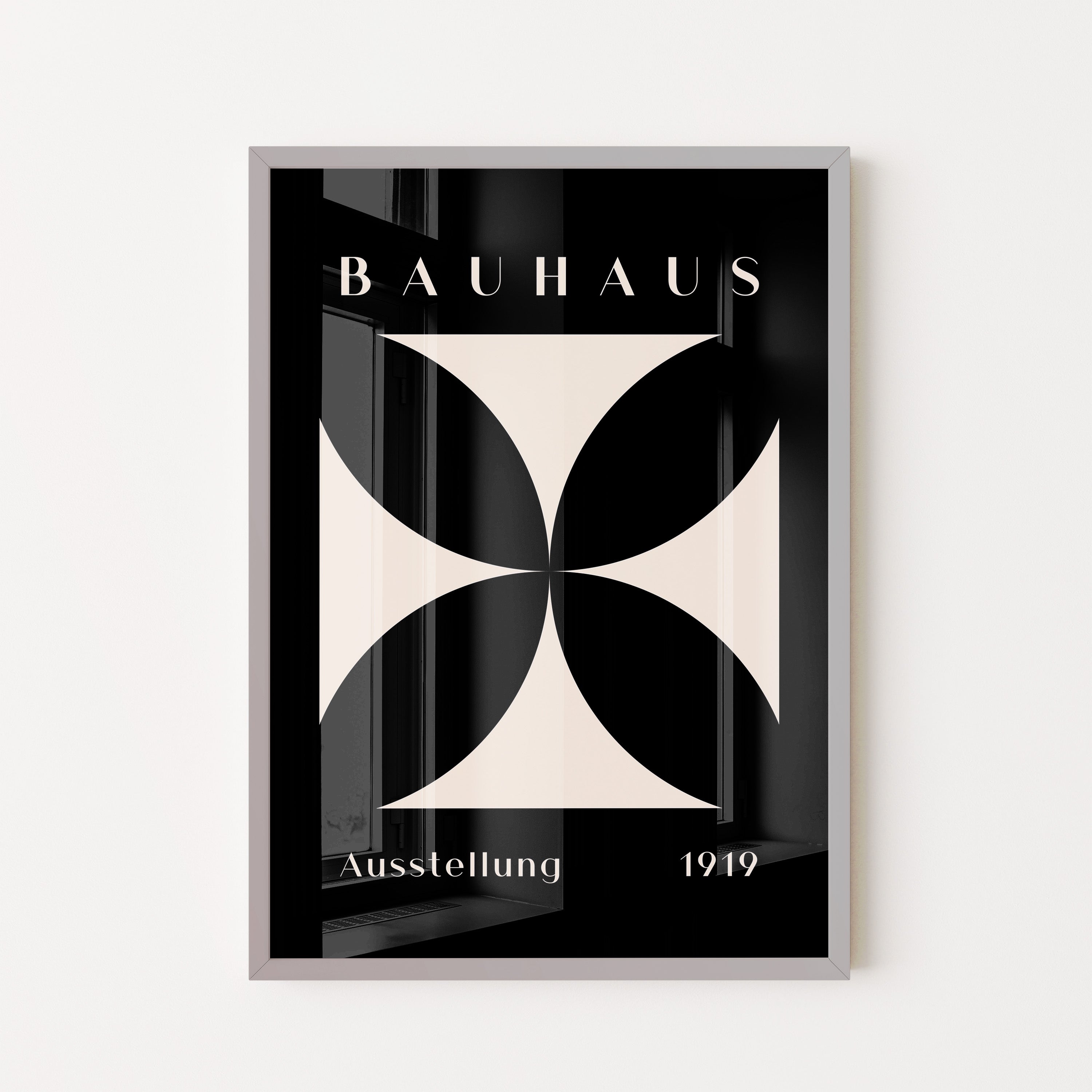 Bauhaus Symmetry In No Borderir
