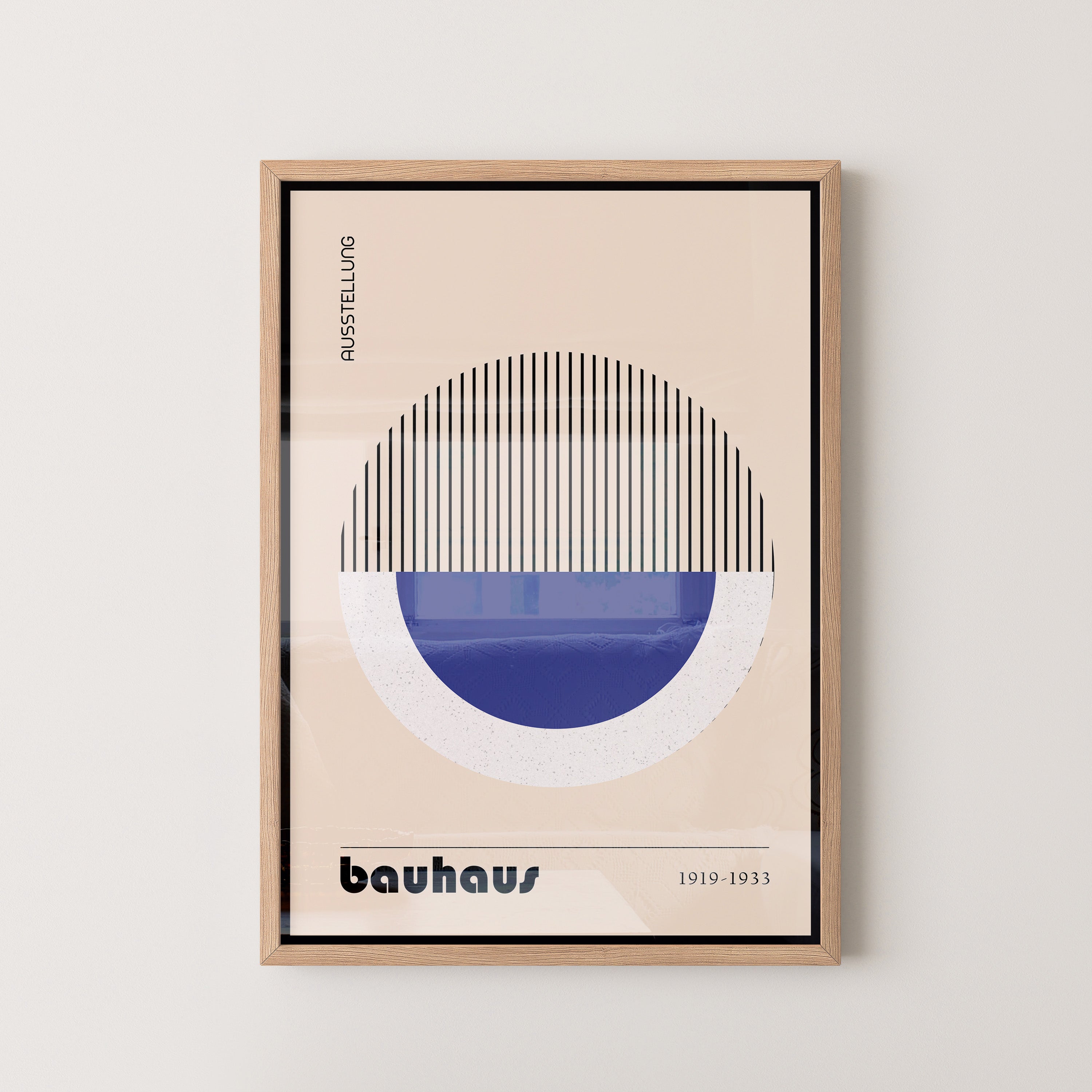 Minimal Blue Form – Bauhaus