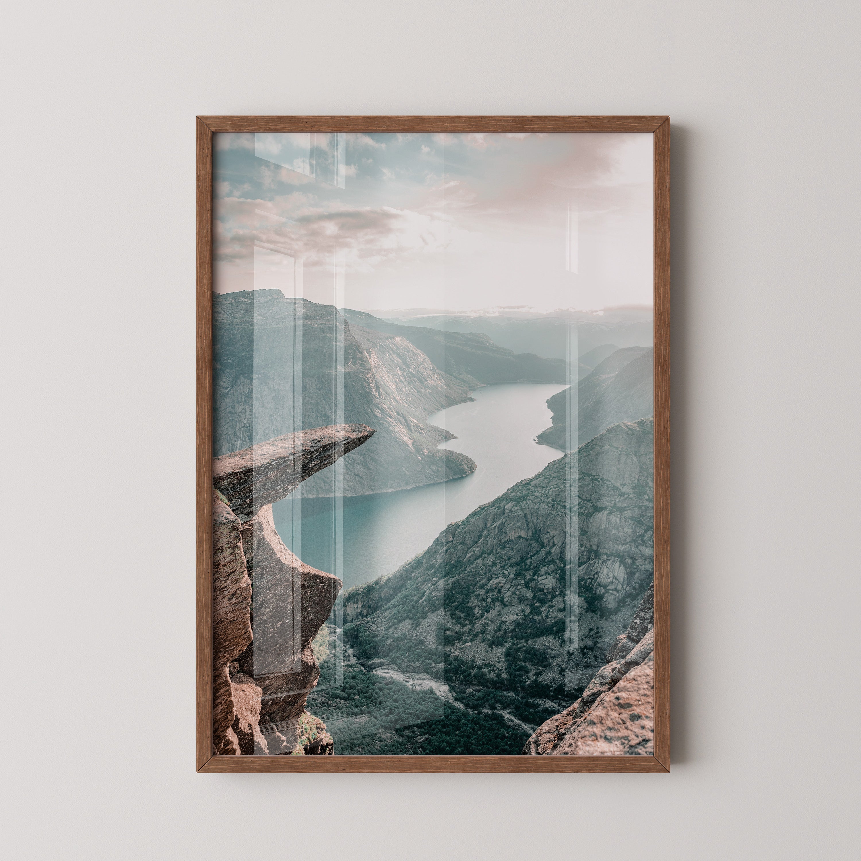 Edge of Serenity – No Borderrdic Cliff View