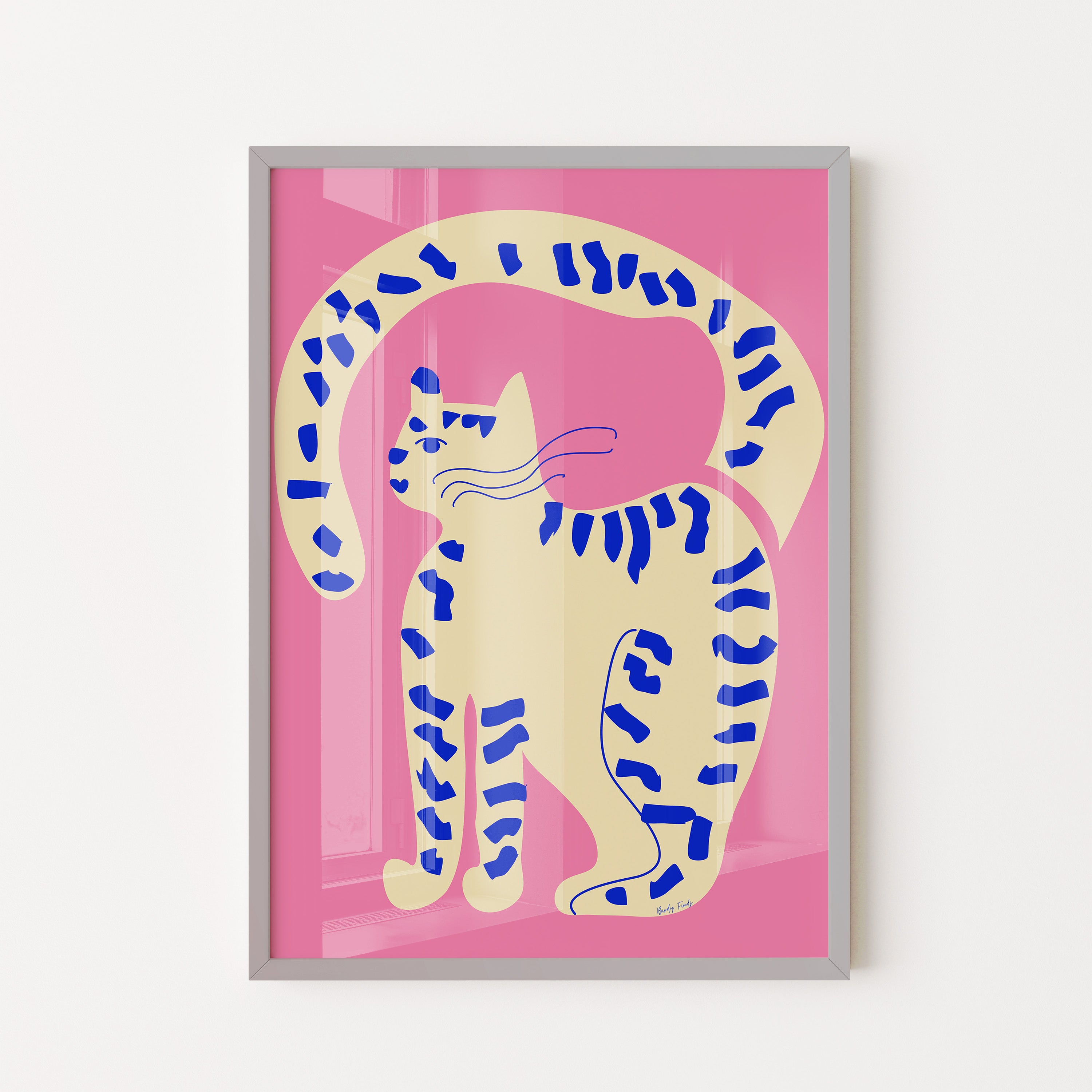 Curvy Blue Cat