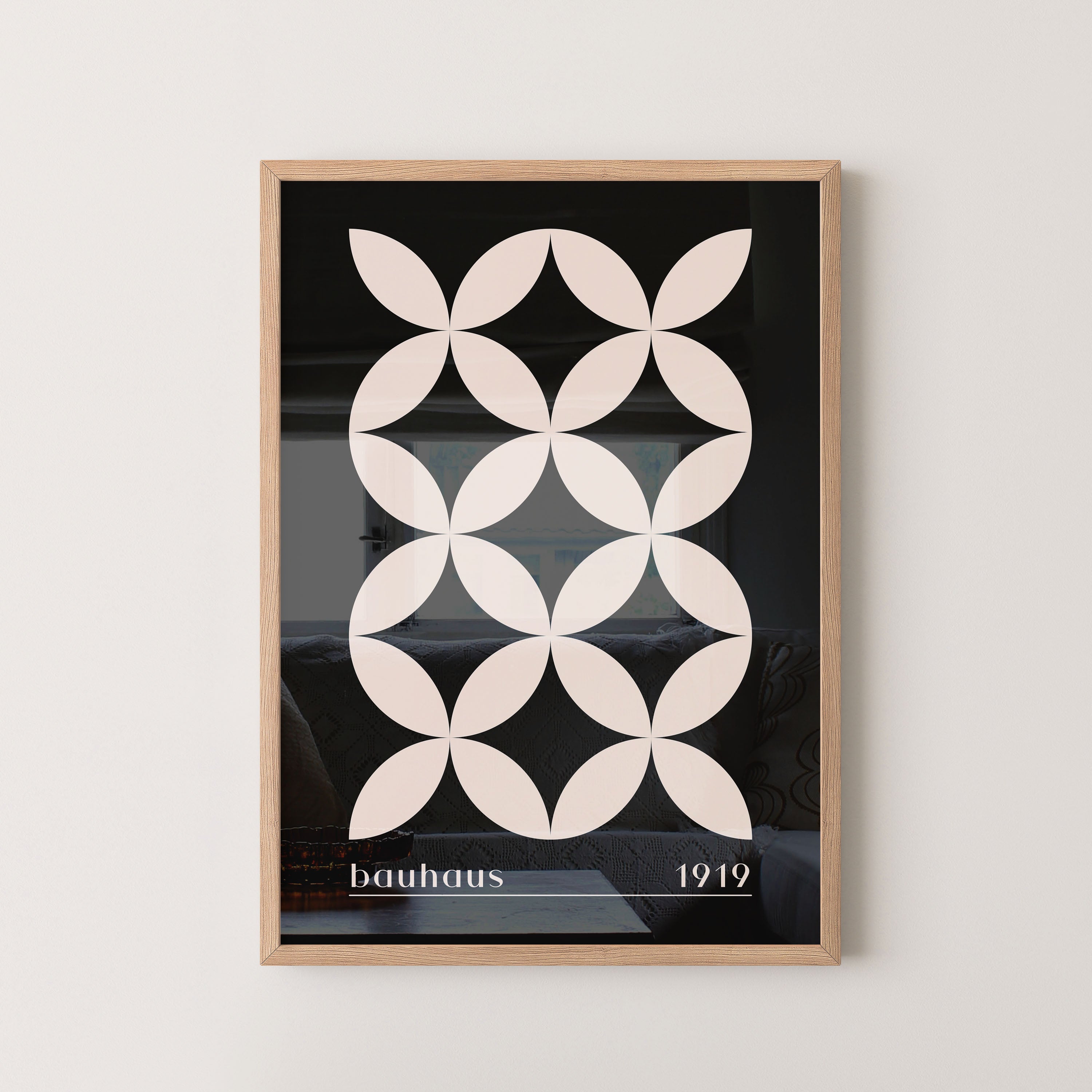 Bauhaus Light Petal Pattern