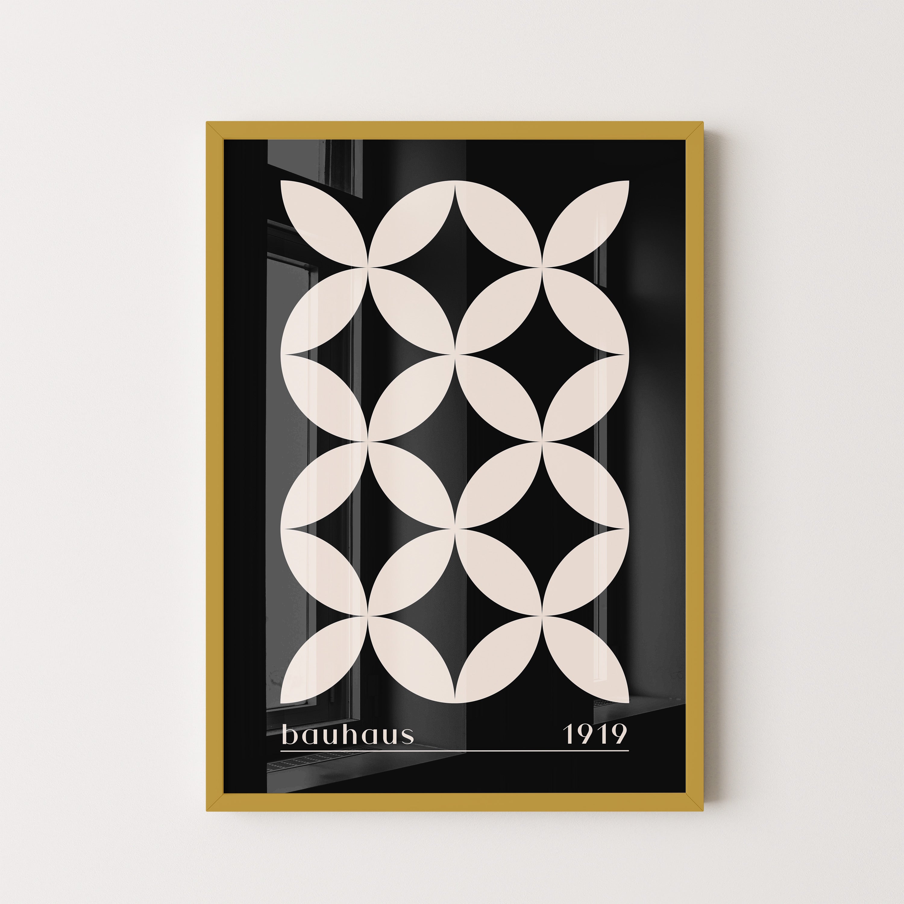 Bauhaus Light Petal Pattern