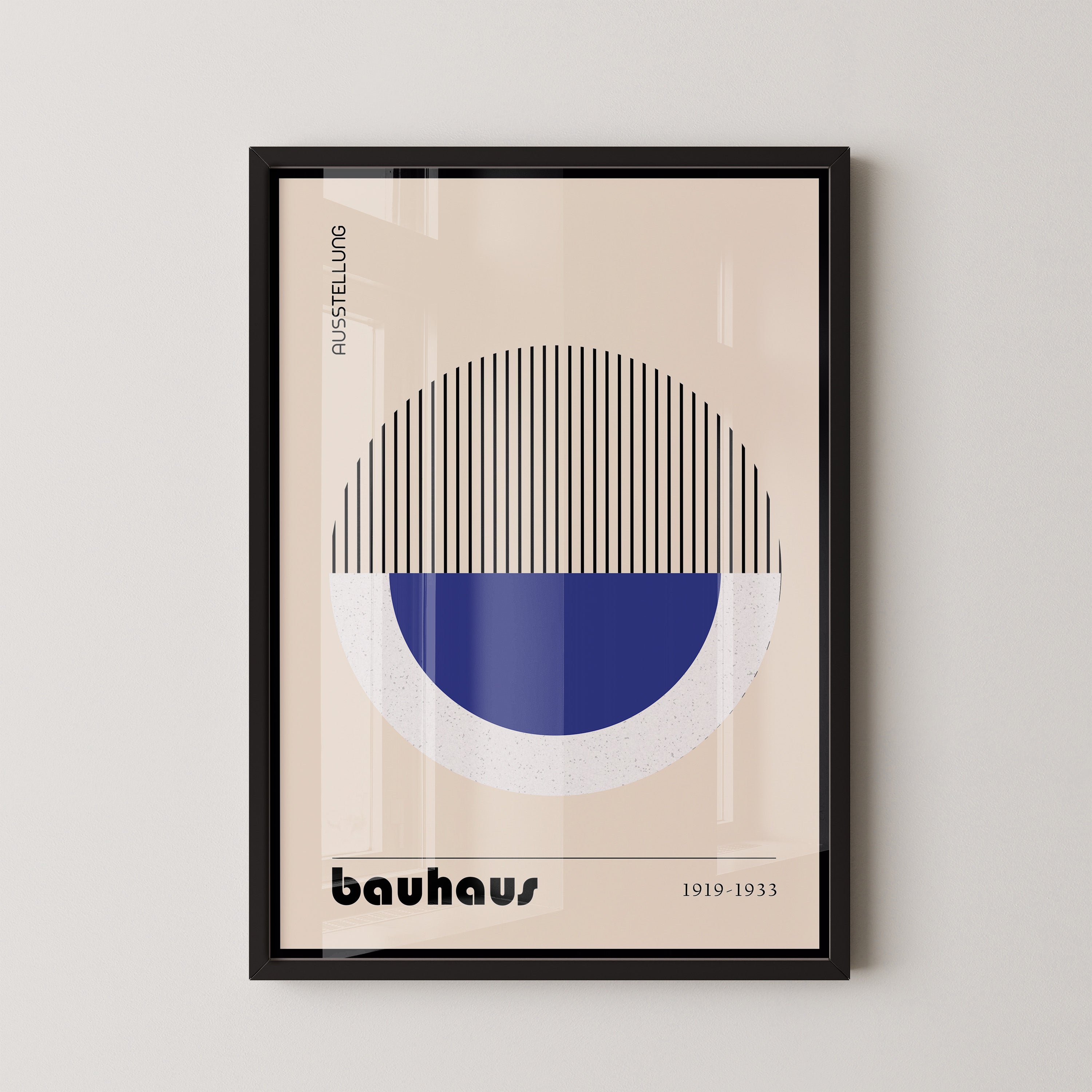 Minimal Blue Form – Bauhaus