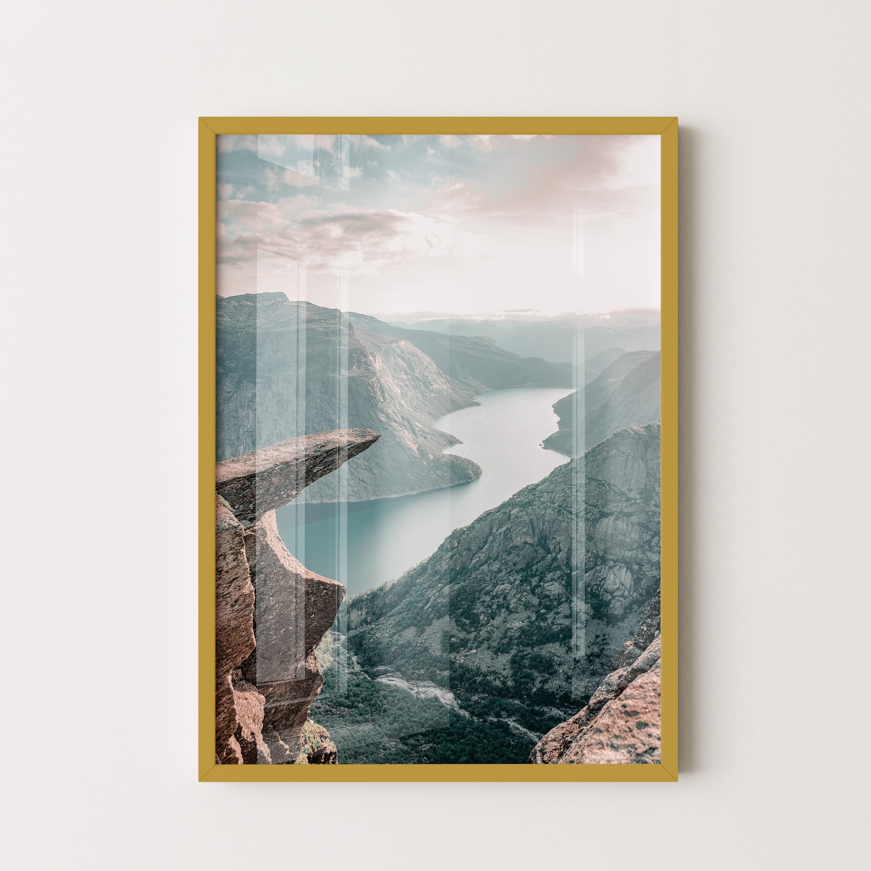 Edge of Serenity – No Borderrdic Cliff View