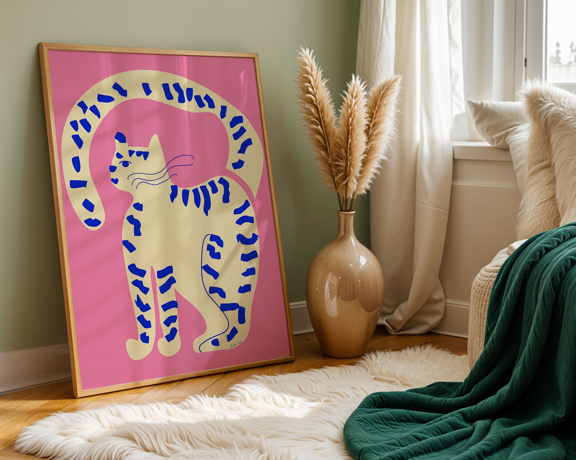 Curvy Blue Cat