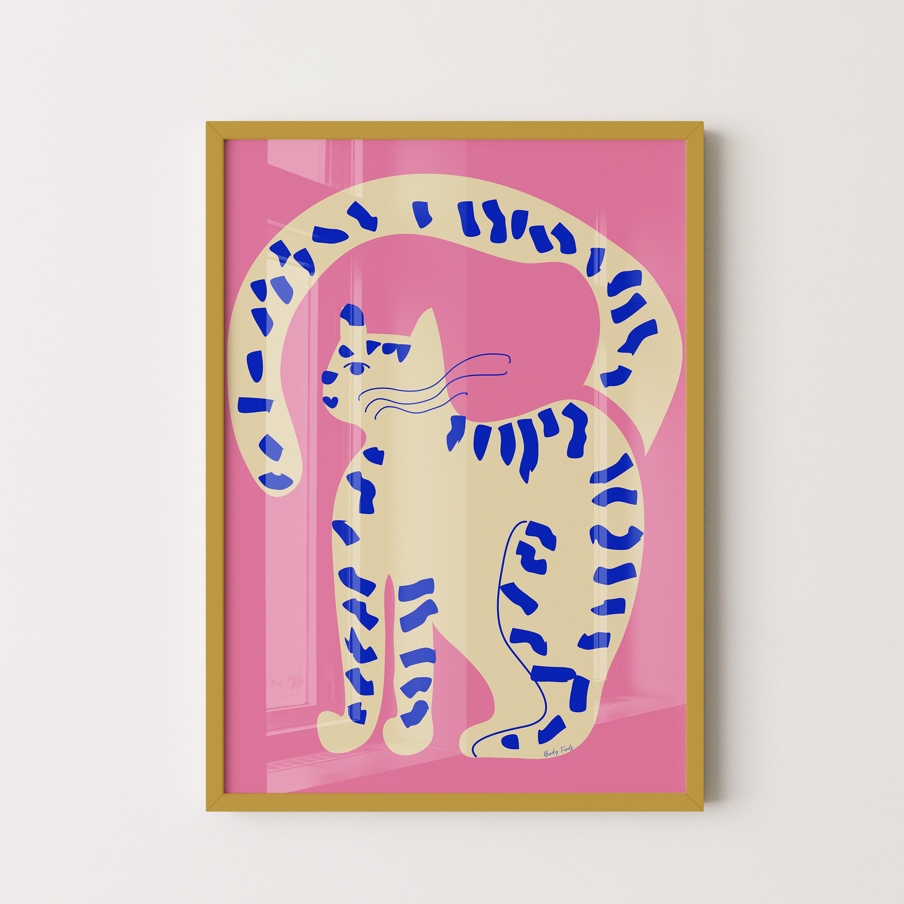 Curvy Blue Cat